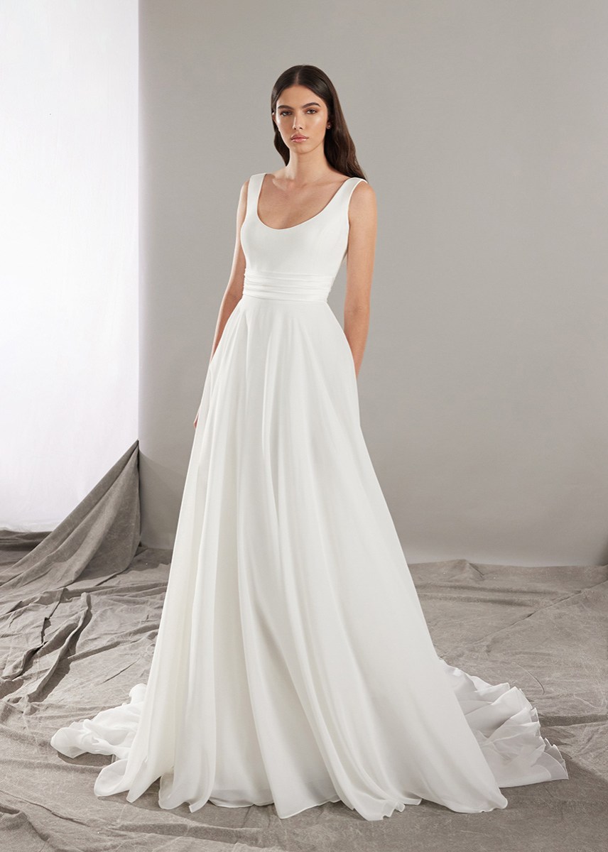 pronovias-eufeme-2025-front